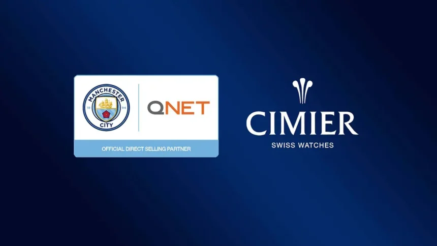 احتفال لاعبو مانشستر سيتي بمجموعة ساعات QnetCity