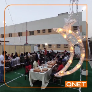 "كيونت" تنظم فعالية في مواقع سكن العمّال، انسجاماً مع مبادرة "المليار وجبة" الإماراتية