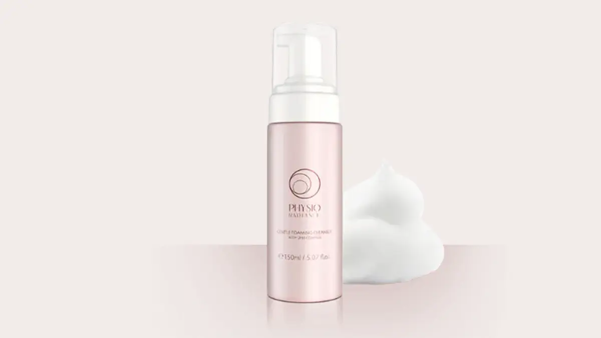 منظف __رغوي لطيف من Physio Radiance