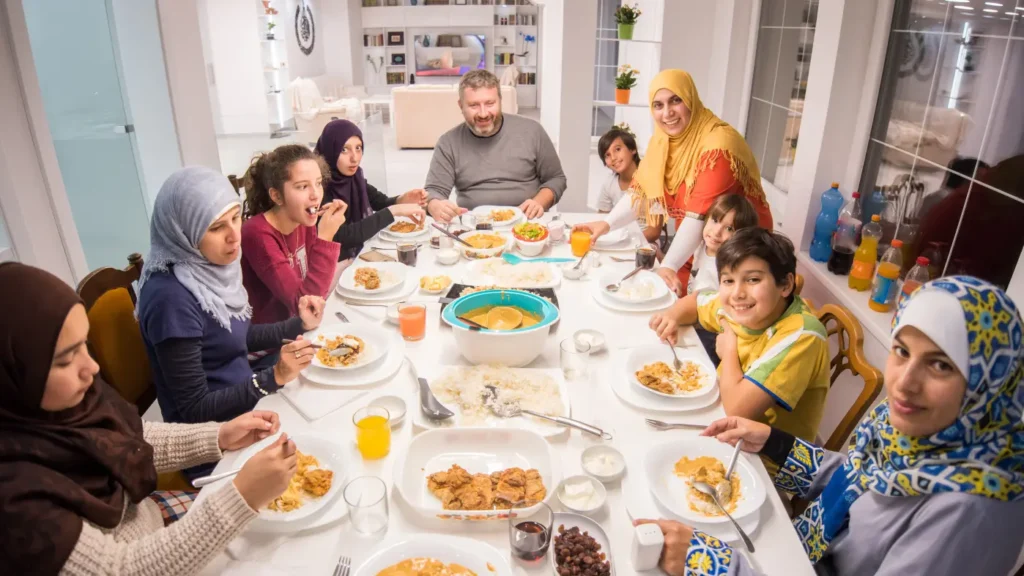 5 ممارسات بسيطة للبقاء نشيطًا خلال شهر رمضان