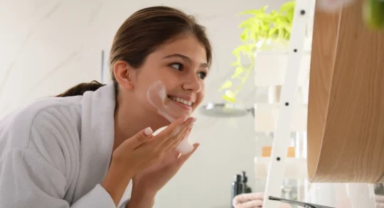 تنظيف الوجه: 5 أخطاء شائعة 2 تنظيف الوجه: 5 أخطاء شائعة